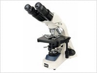 Microscopio IP730